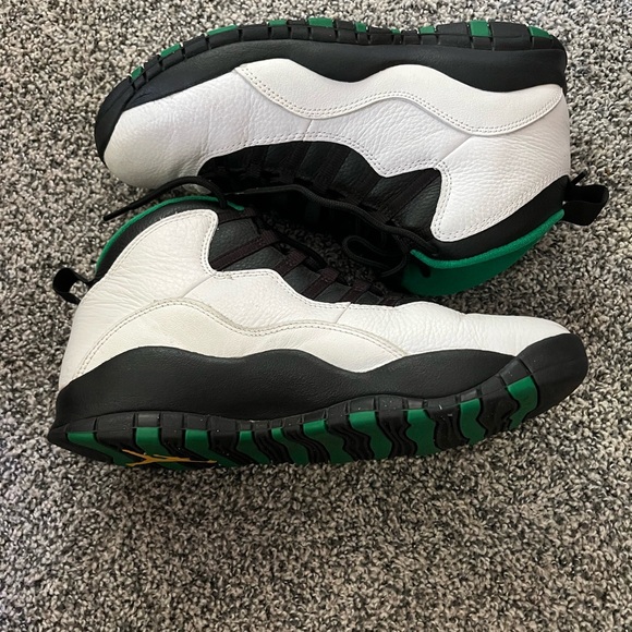 Sz 10 “Jordan 10 Seattle” - Picture 6 of 9